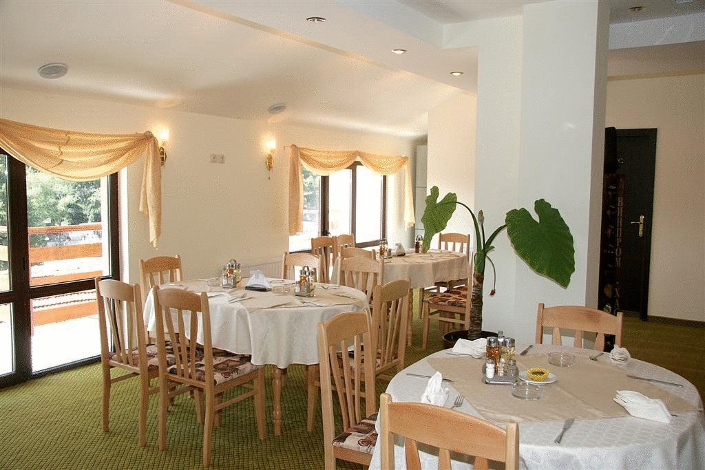 Отель Family Hotel Elena Самоков-8