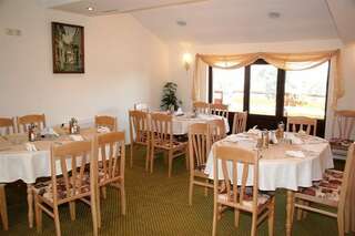 Отель Family Hotel Elena Самоков-6